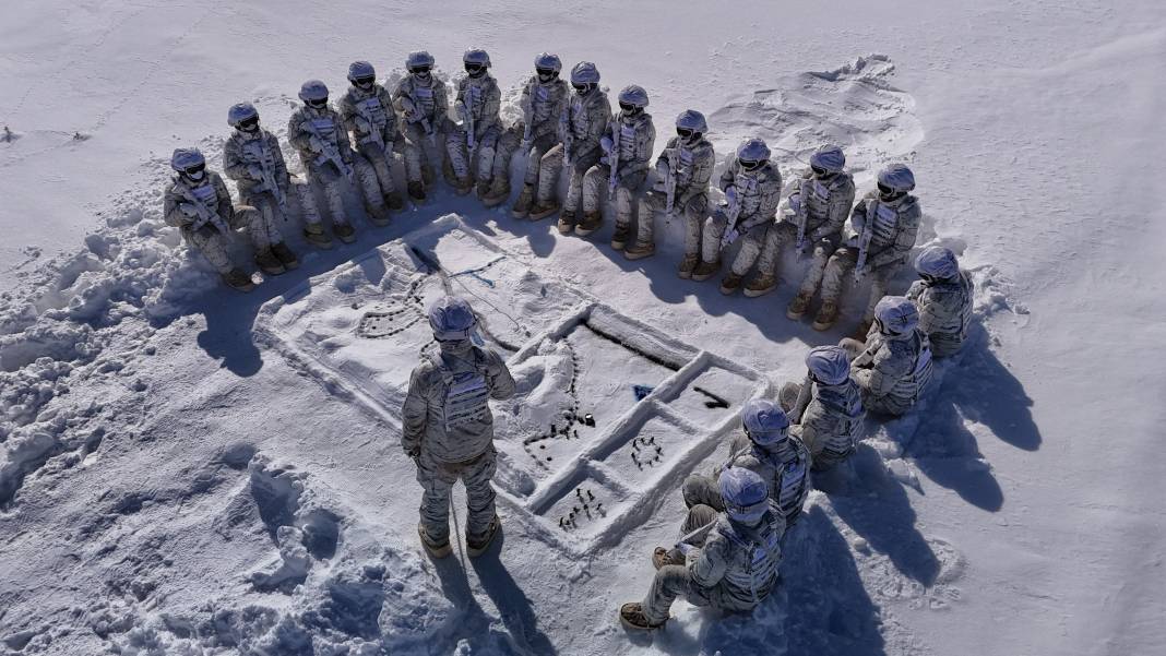 Dondurucu soğukta nefes kesen eğitim 12